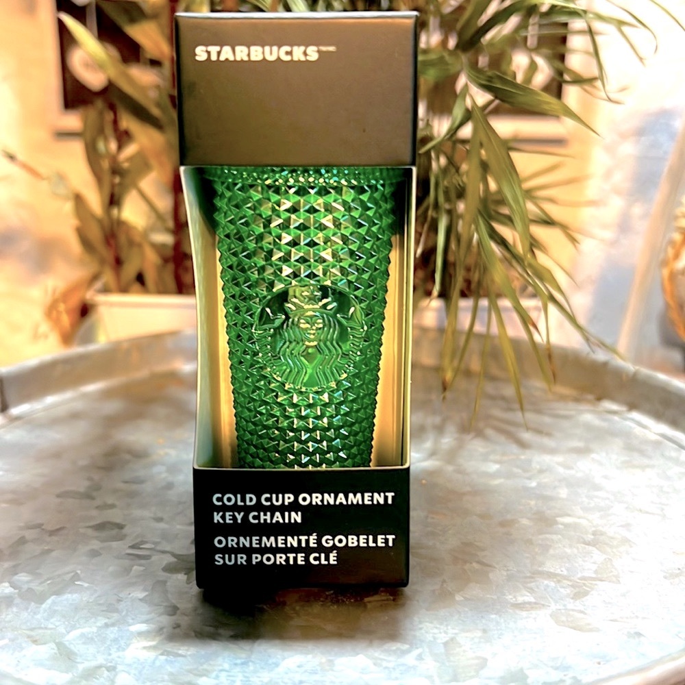 ❣️Starbucks Metallic Green Studded Bling Keychain Ornament ❄️2023